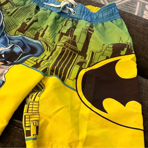 Batman DC Comics Swimming Trunks Shorts Elastic Waistband Size 5/6 Kids - Picture 6 of 9